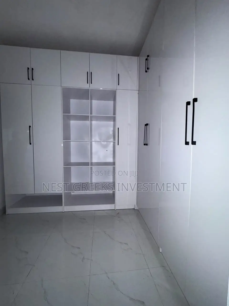 5bdrm Duplex in Adeniyi Jones for sale
