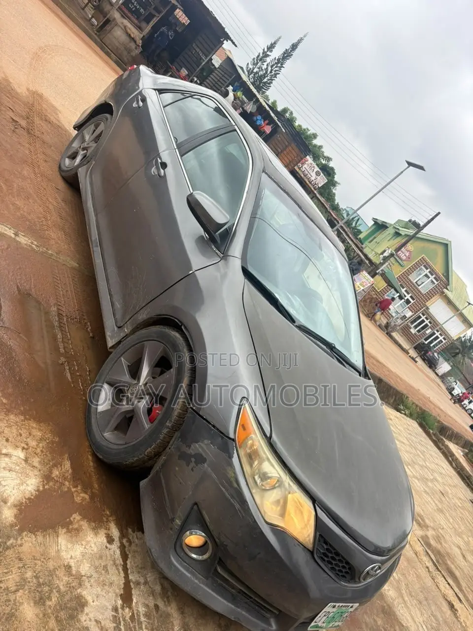 Toyota Camry SE 4dr Sedan (3.5L 6cyl 6A) 2014 Gray