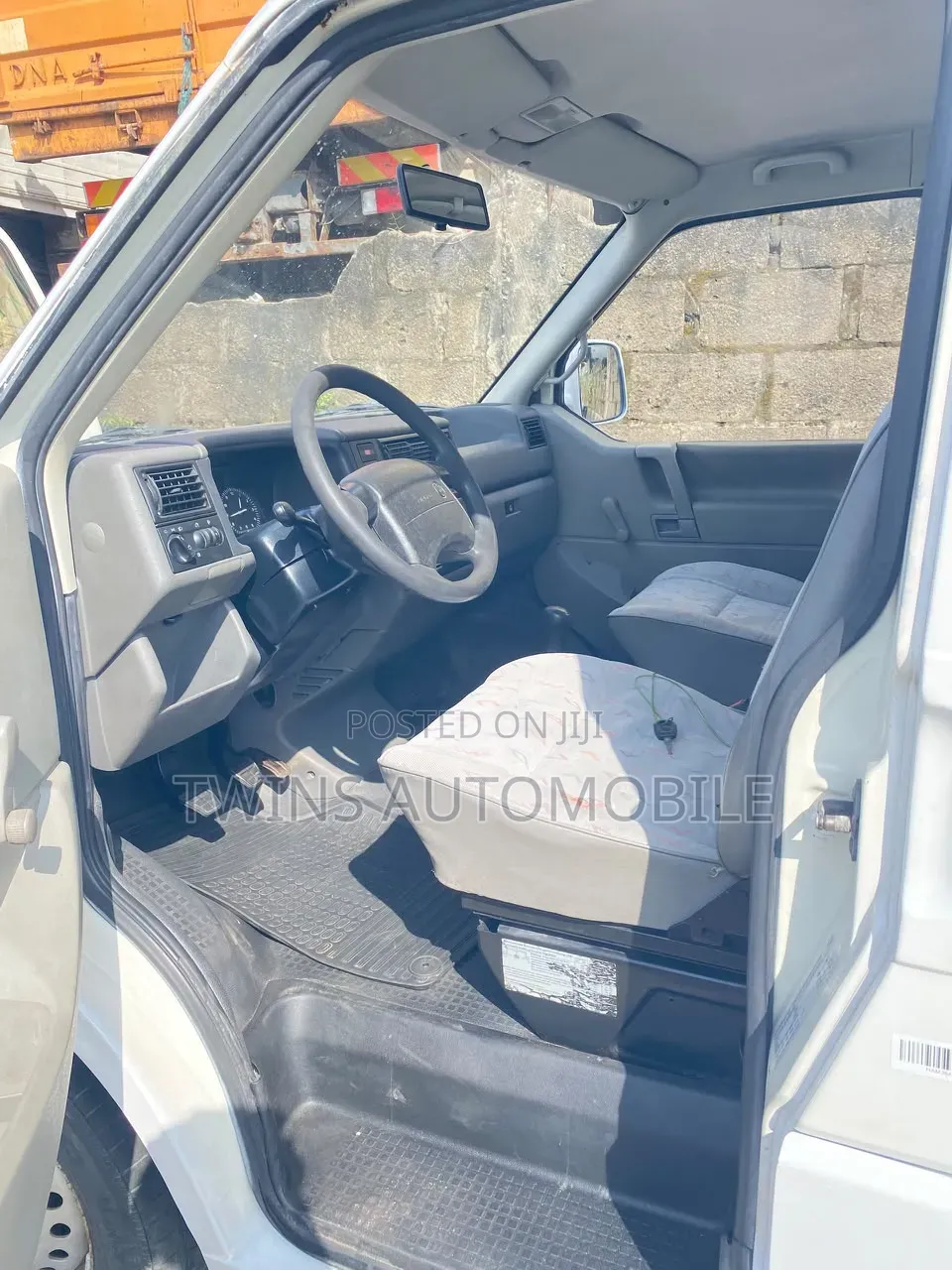 Volkswagen Transporter 2002 White