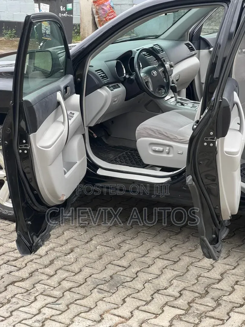 Toyota Highlander 4x4 2008 Black