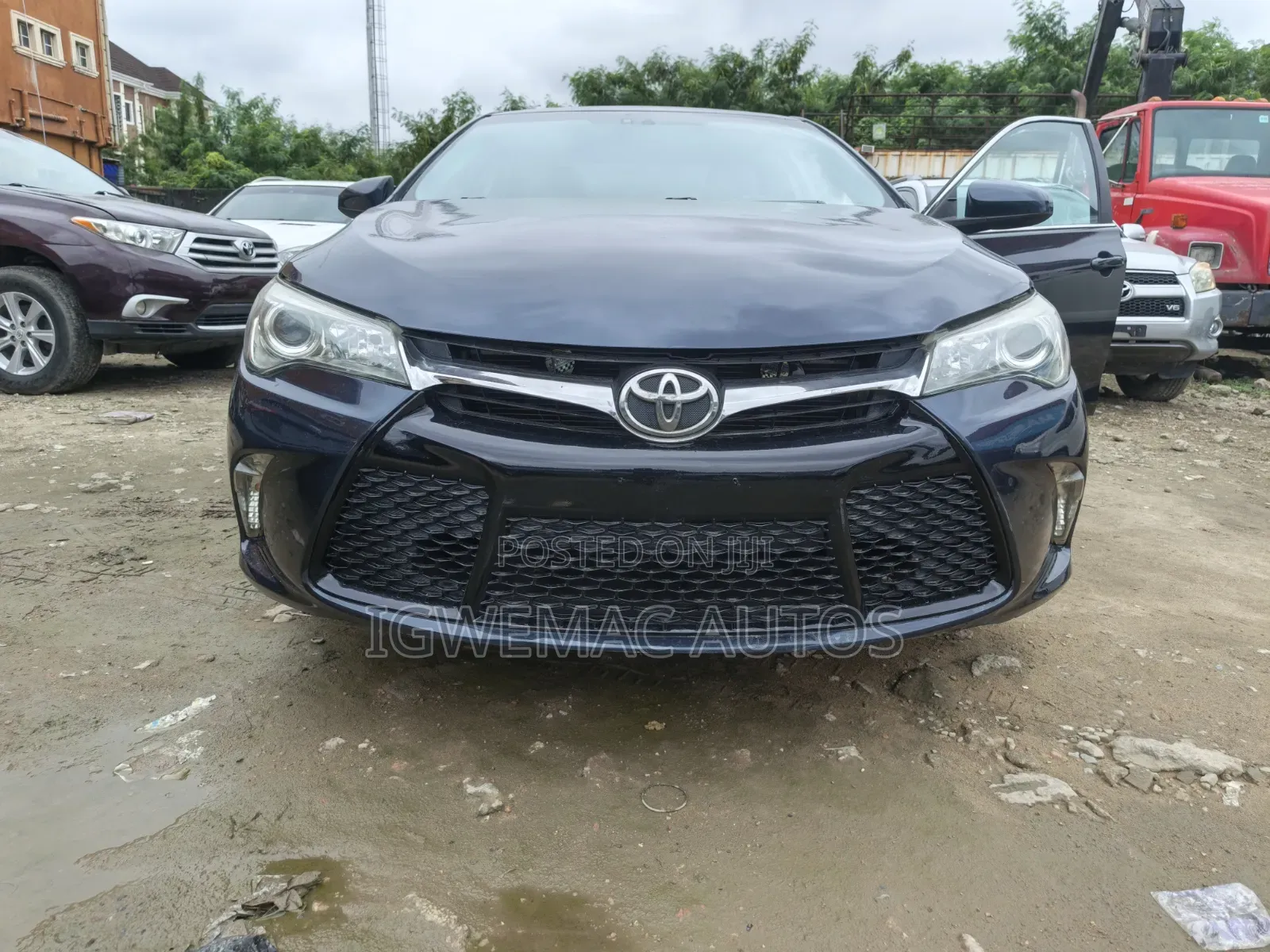 Toyota Camry SE 4dr Sedan (2.5L 4cyl 6A) 2016 Black