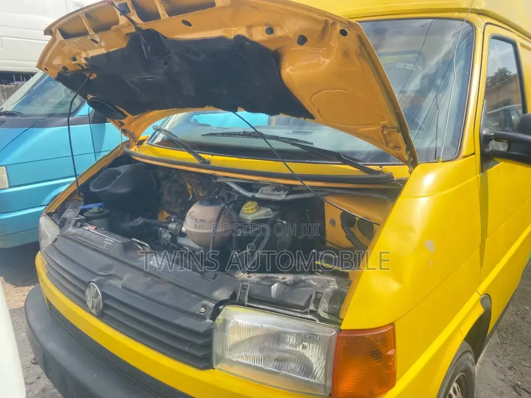 Volkswagen Transporter 2003 Green