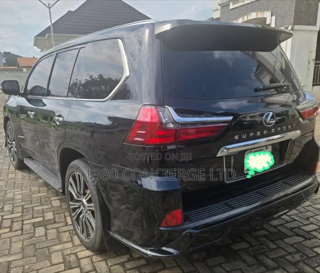 Lexus LX 2017 Black