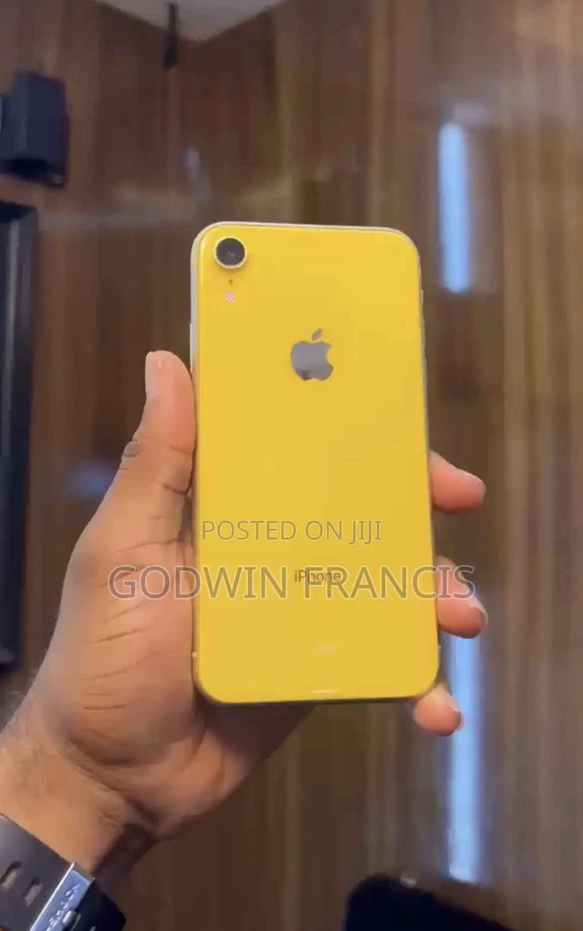 Apple iPhone XR 64 GB Yellow