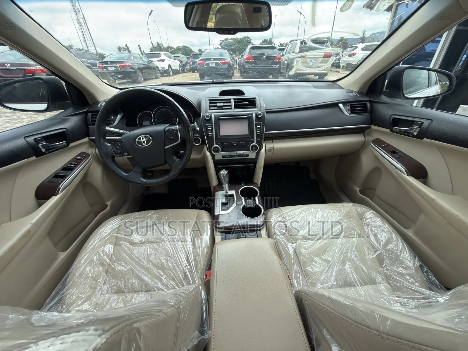 Toyota Camry XLE 4dr Sedan (2.5L 4cyl 6A) 2013 White