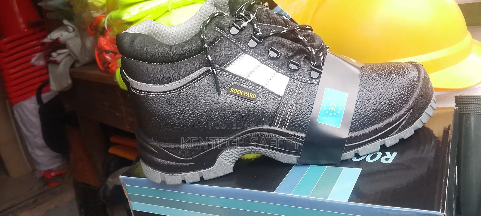 Shoe Men Works Rock Pad