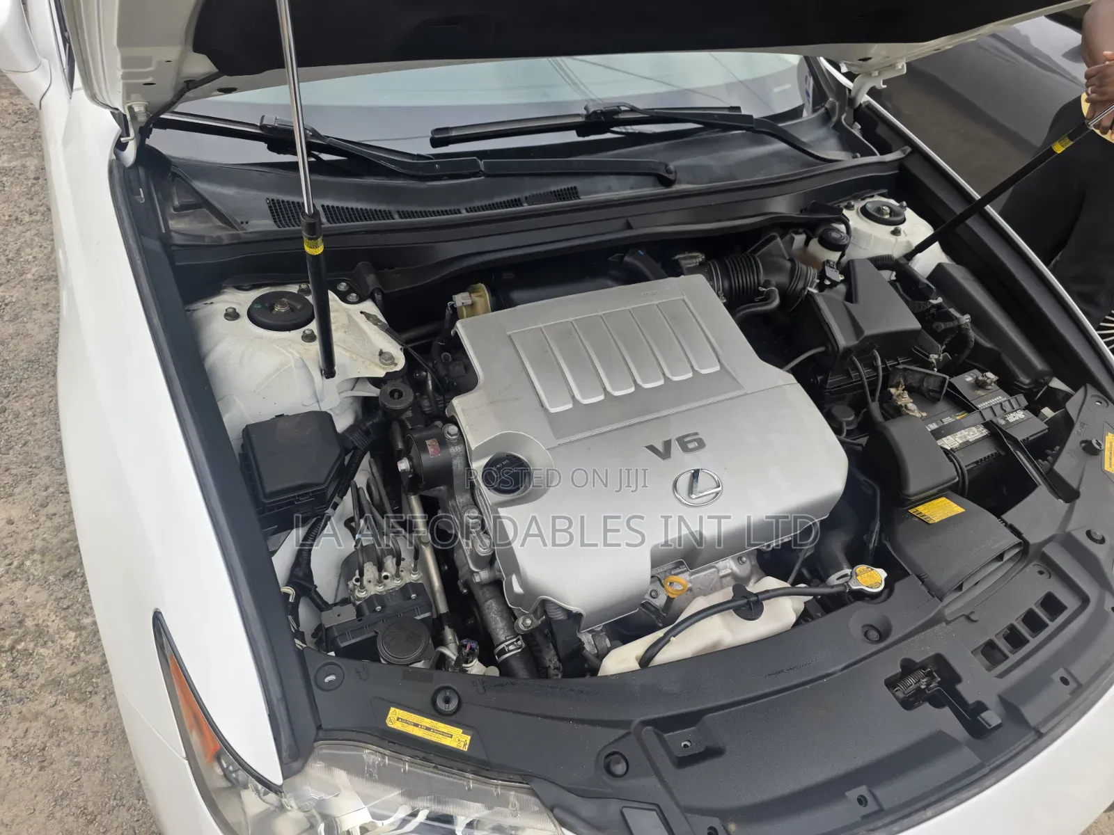 Lexus ES 350 FWD 2014 White