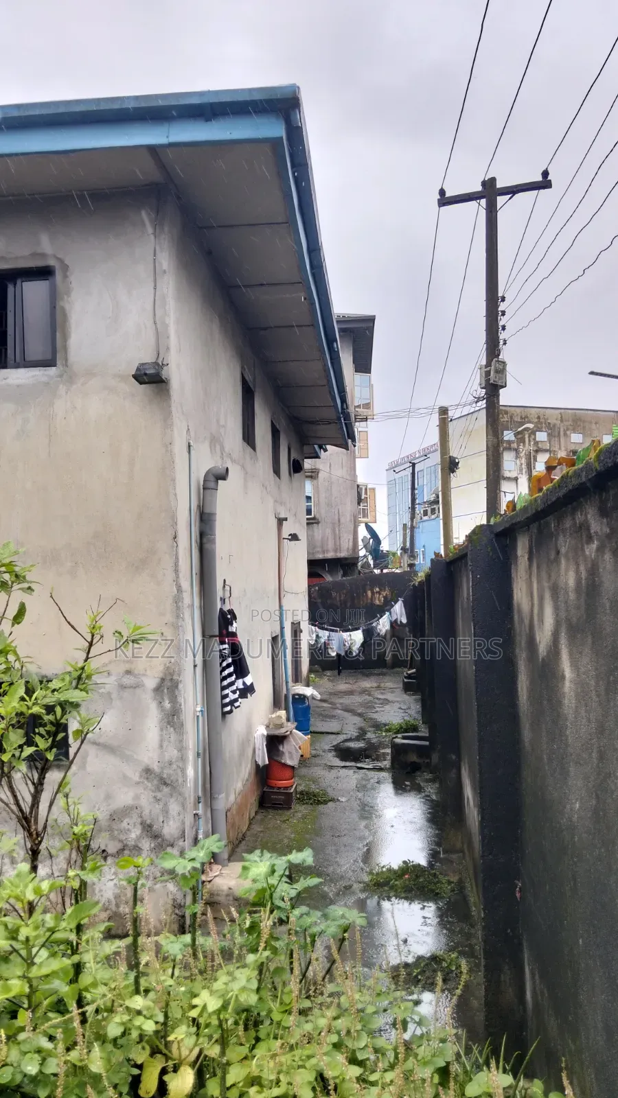 4bdrm Duplex in Near Save Alive, Rumuomasi for sale