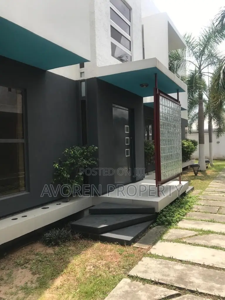 Furnished 3bdrm Apartment in Agungi for rent