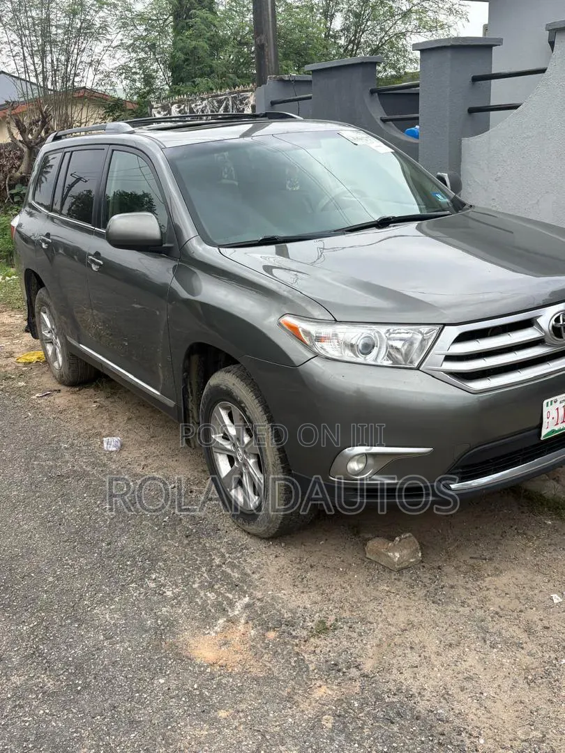 Toyota Highlander 2012 Green