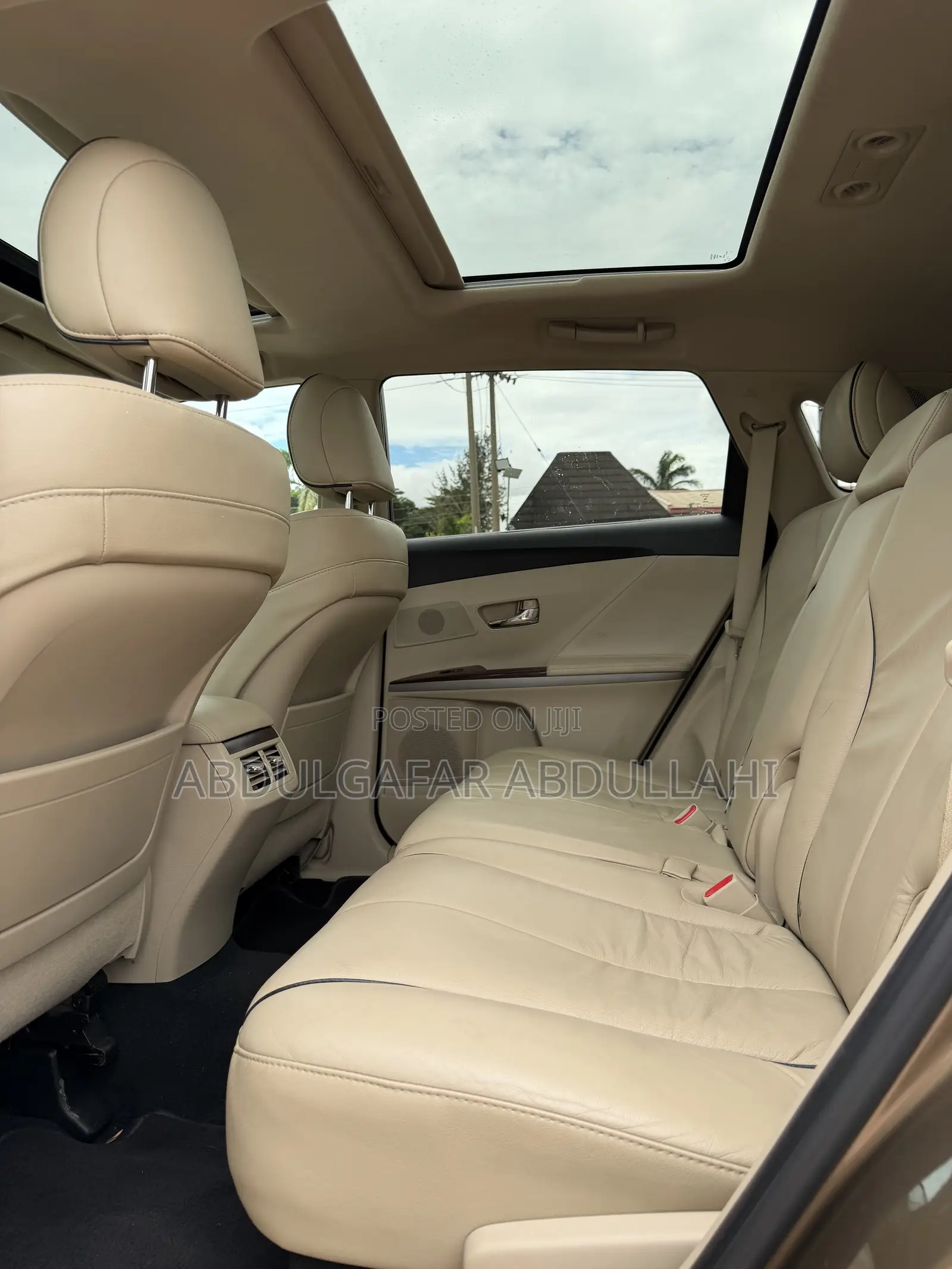 Toyota Venza V6 AWD 2010 Gold
