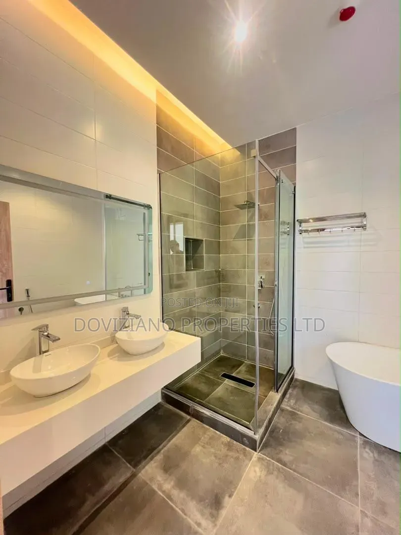 5bdrm Duplex in Old Ikoyi for sale