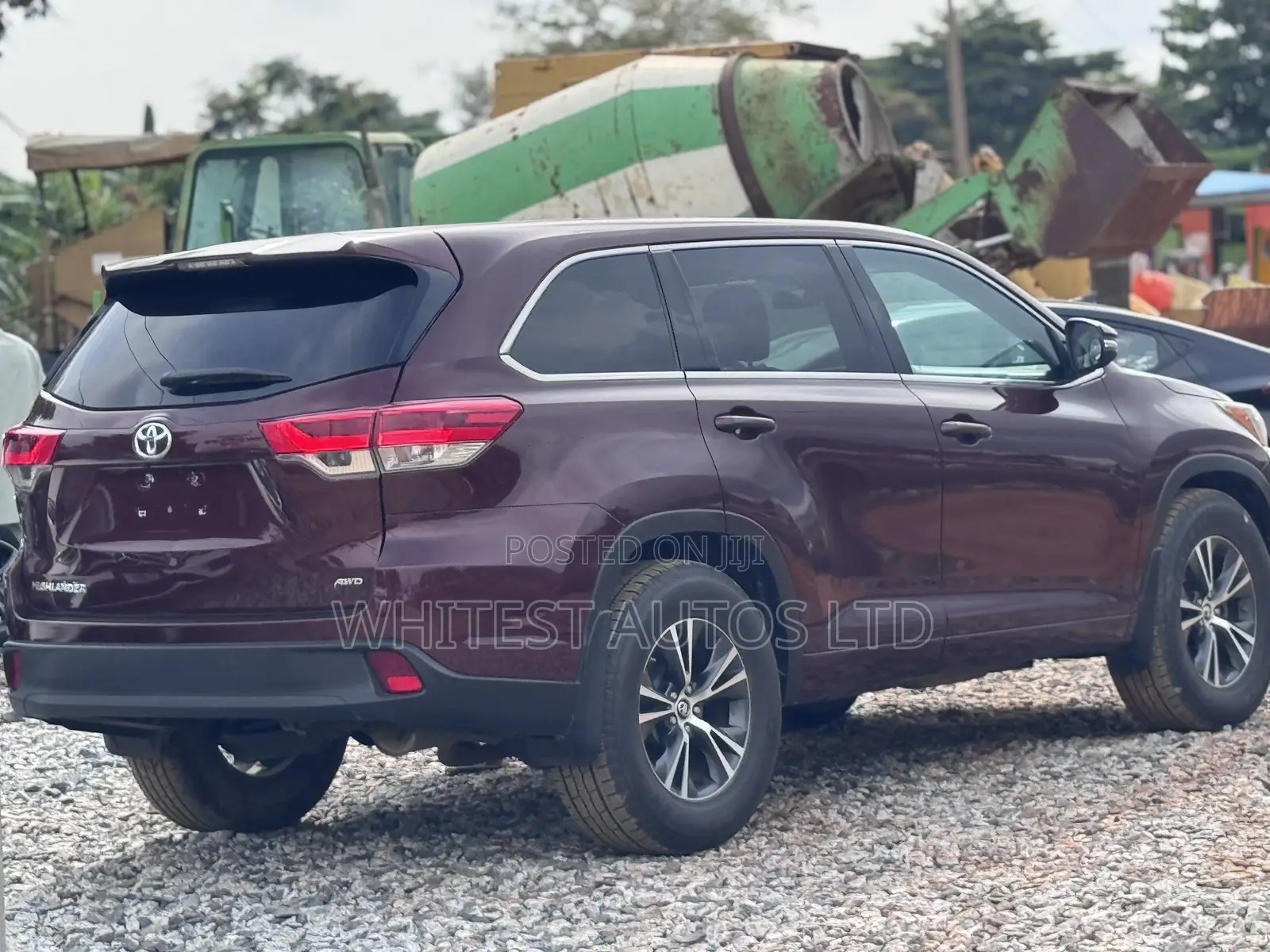 Toyota Highlander LE Plus 4x4 V6 (3.5L 6cyl 8A) 2018 Burgundy
