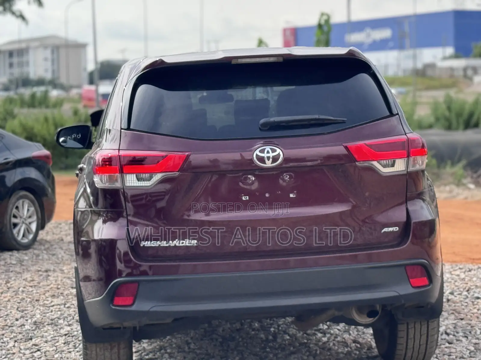 Toyota Highlander LE Plus 4x4 V6 (3.5L 6cyl 8A) 2018 Burgundy