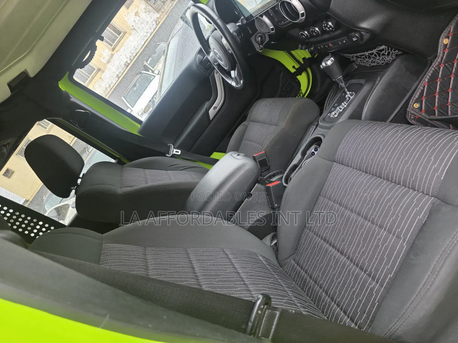 Jeep Wrangler Unlimited Sahara 4dr SUV 4WD (3.6L 6cyl 6M) 2014 Green