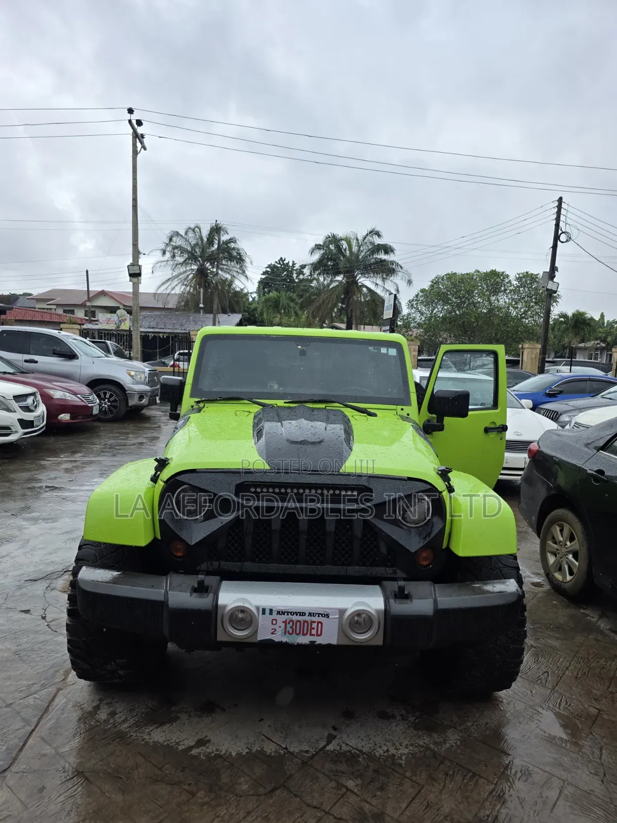 Jeep Wrangler Unlimited Sahara 4dr SUV 4WD (3.6L 6cyl 6M) 2014 Green