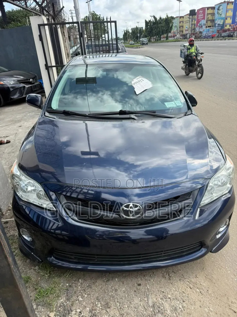 Toyota Corolla 2011 Blue