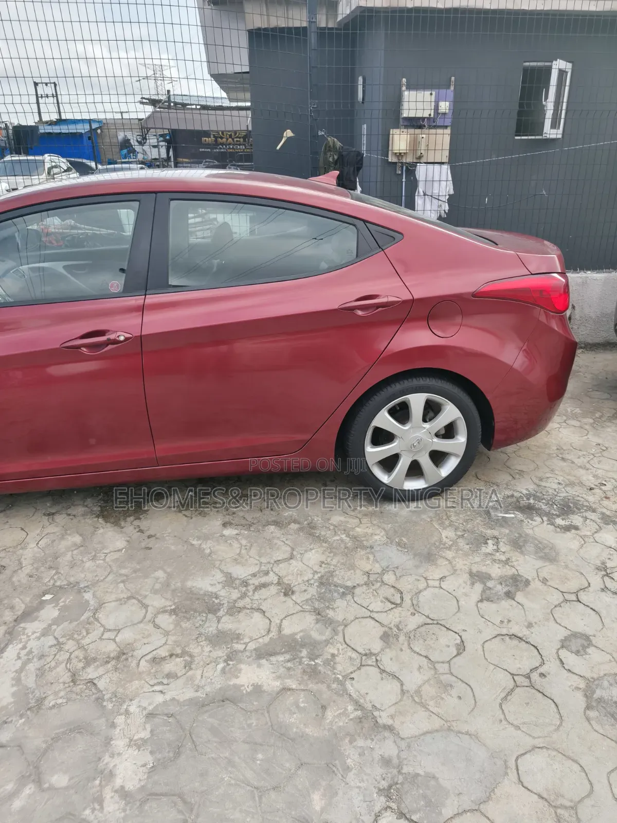 Hyundai Elantra 2013 Red