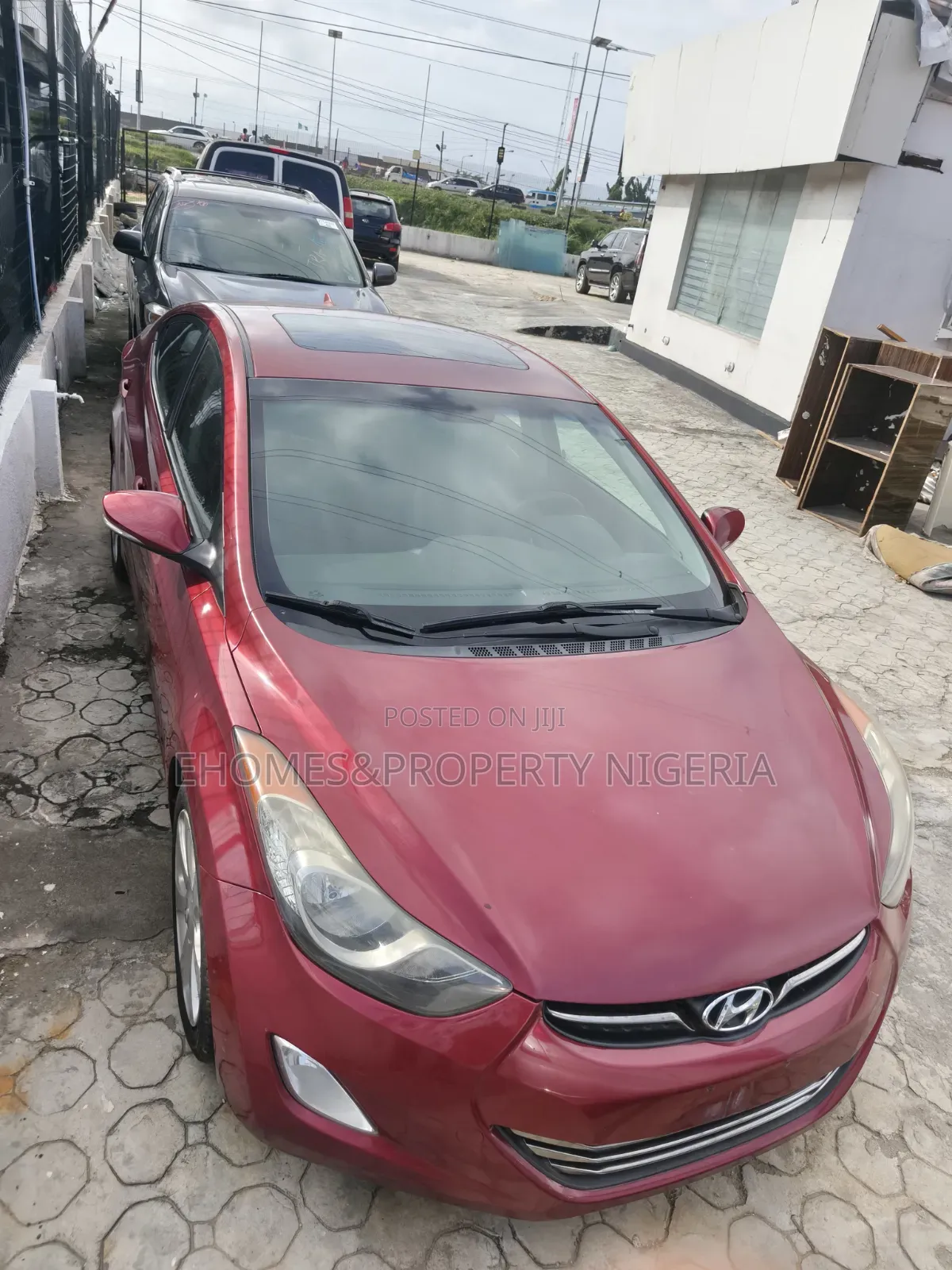 Hyundai Elantra 2013 Red