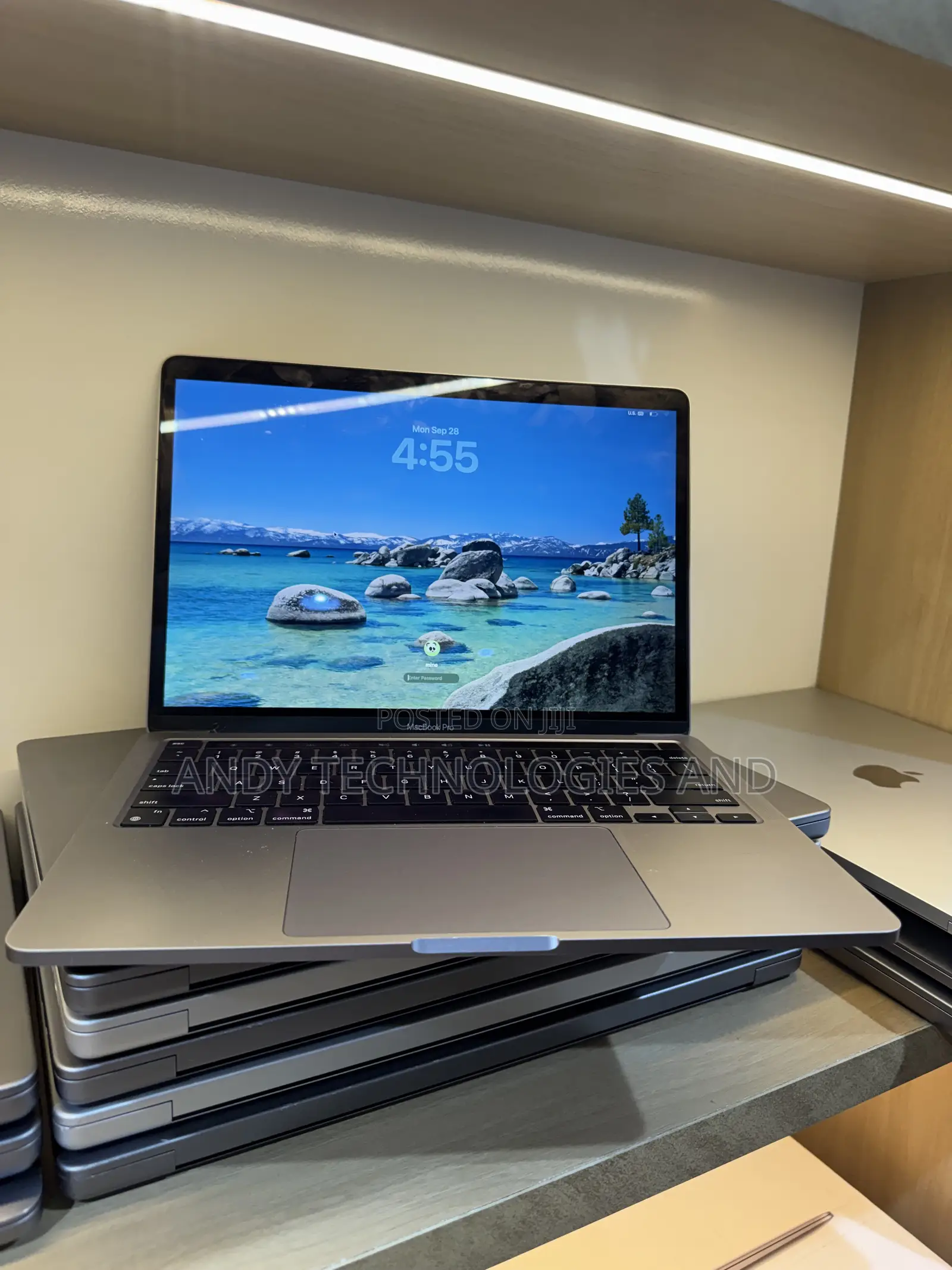 Laptop Apple MacBook Pro 2020 M1 16GB Apple M1 SSD 256GB