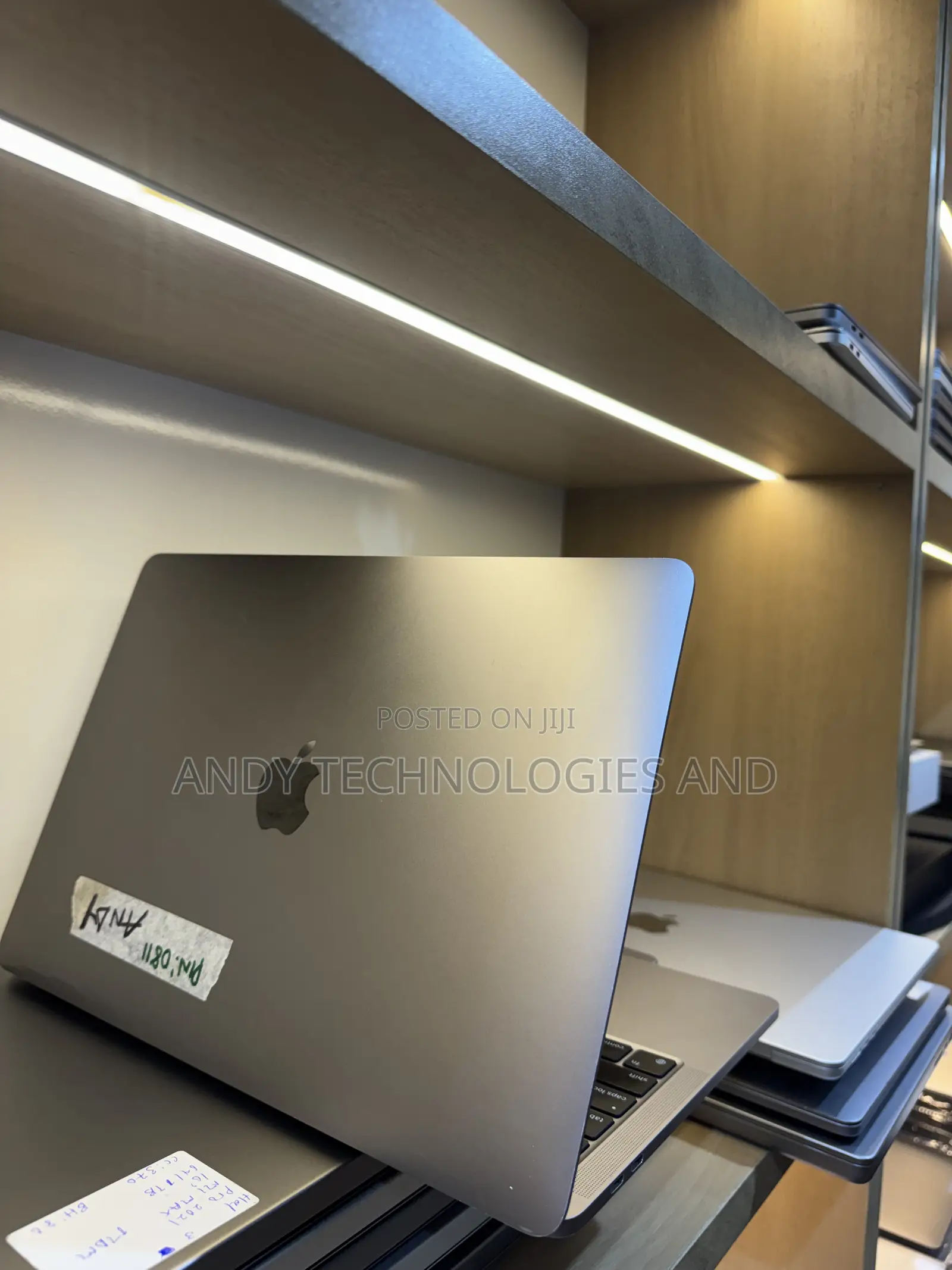 Laptop Apple MacBook Pro 2020 M1 16GB Apple M1 SSD 256GB