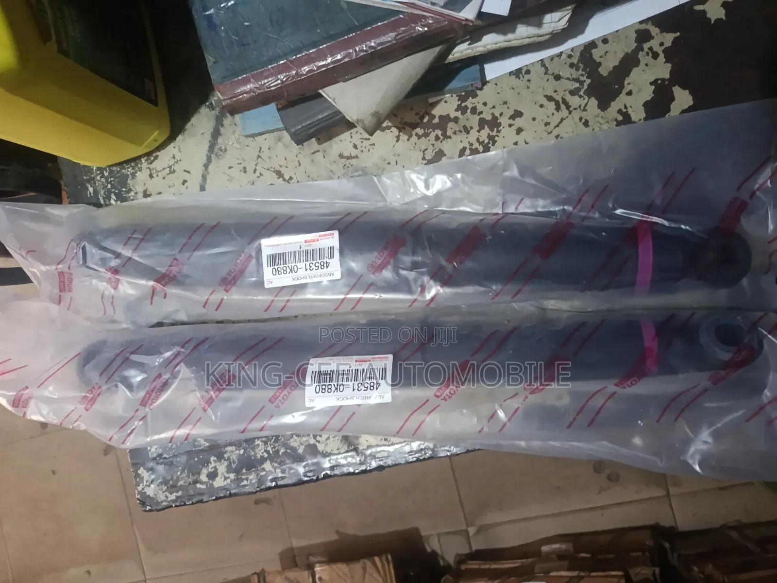 Back Shock Absorber Toyota Hilux