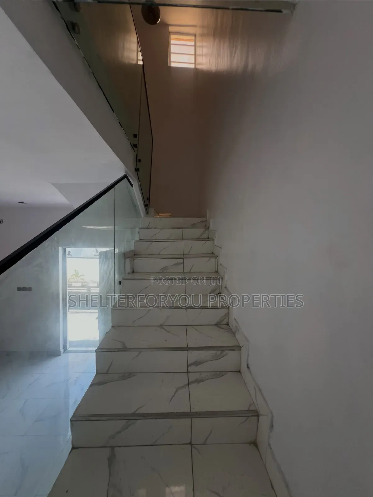4bdrm Duplex in Ikota for sale