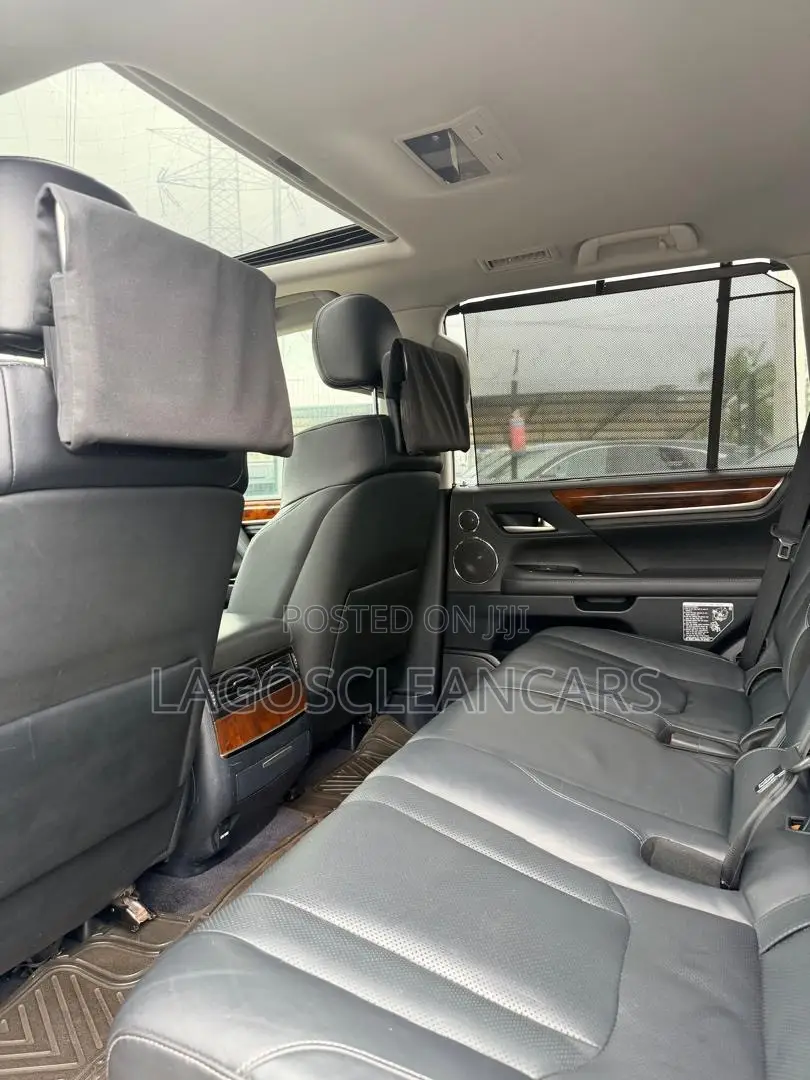 Lexus LX 570 (5 seats) AWD 2017 Silver