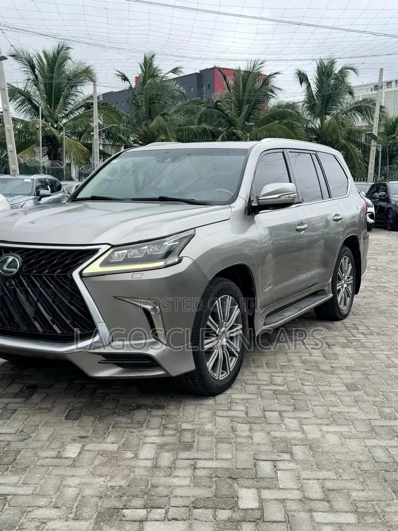 Lexus LX 570 (5 seats) AWD 2017 Silver