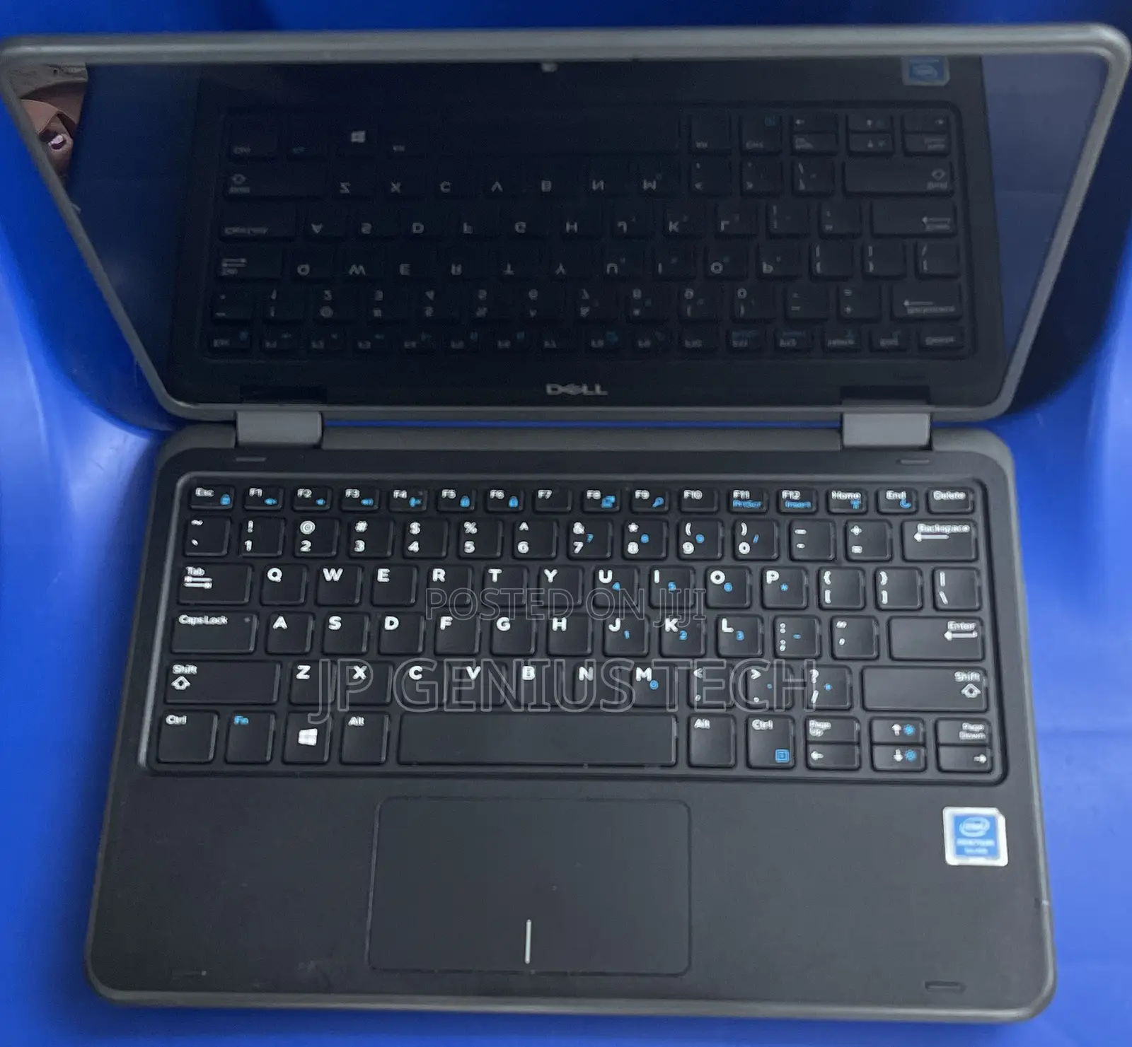 Laptop Dell Latitude 3190 2-in-1 8GB Intel Pentium SSD 128GB