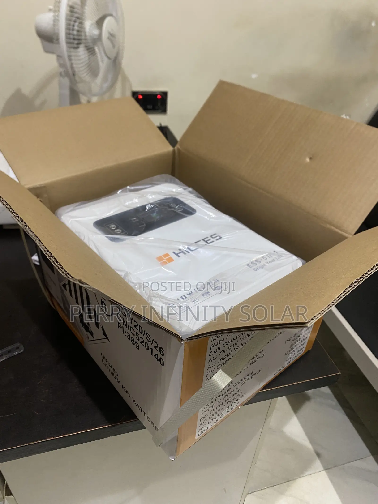 HiCCES 1kWh All-in-One Solar Generator 300W Lithium Batte