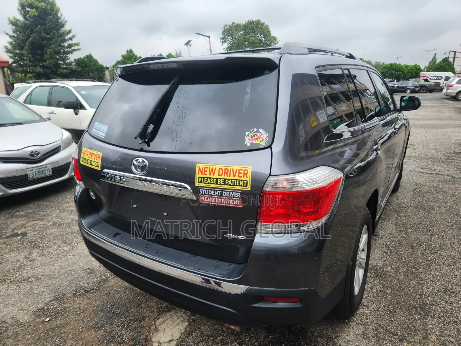 Toyota Highlander Plus 3.5L 4WD 2013 Gray