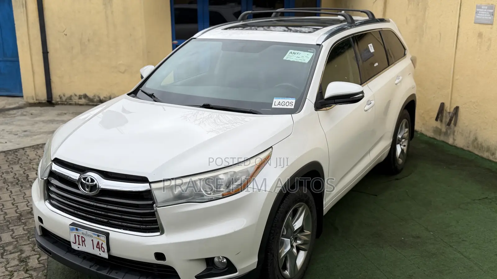 Toyota Highlander Limited Platinum 4dr SUV AWD (3.5L 6cyl 6A) 2015