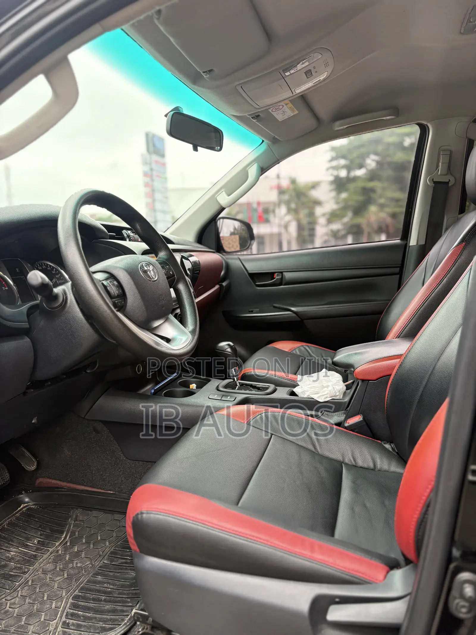 Toyota Hilux 2023 Black