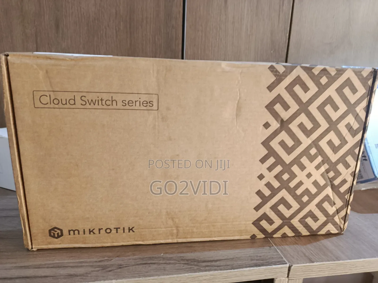 MikroTik CRS309-1G-8S+IN Cloud Router Switch: 8x SFP+ 10G Ports