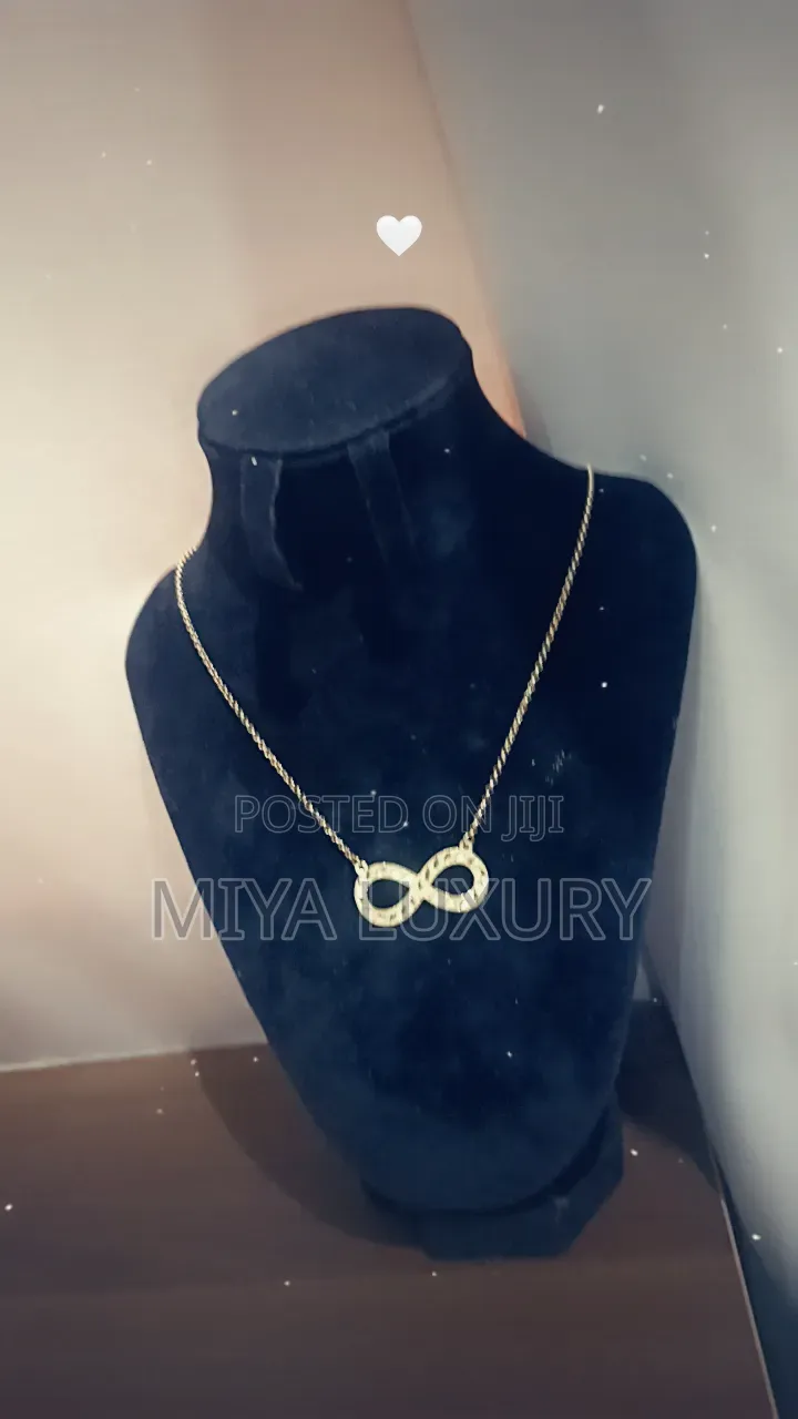  Italian Infinity Stack Chain