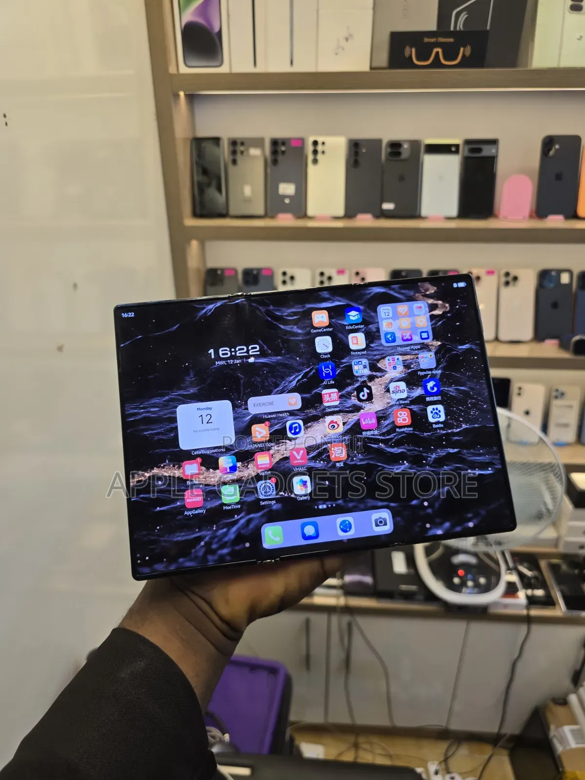 Huawei Mate XT Ultimate Design 1 TB Black