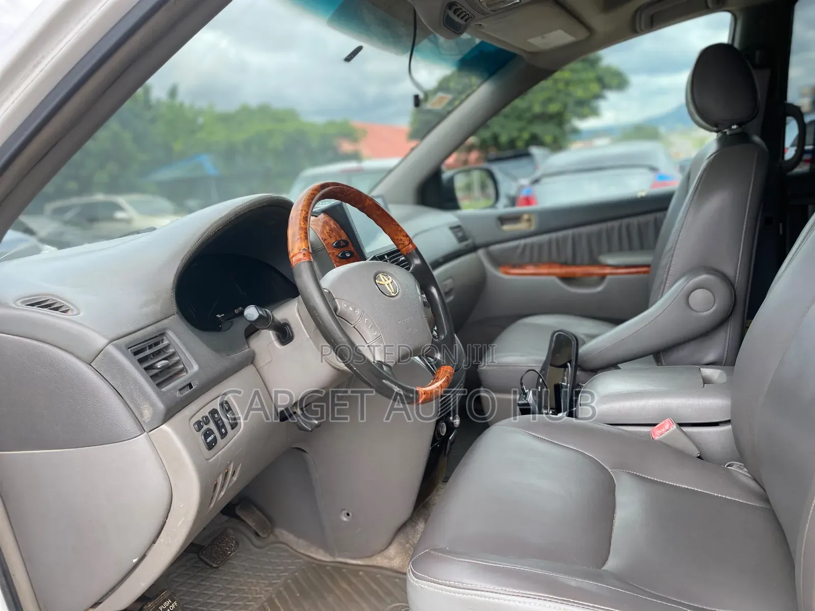 Toyota Sienna XLE Limited AWD 2006 White