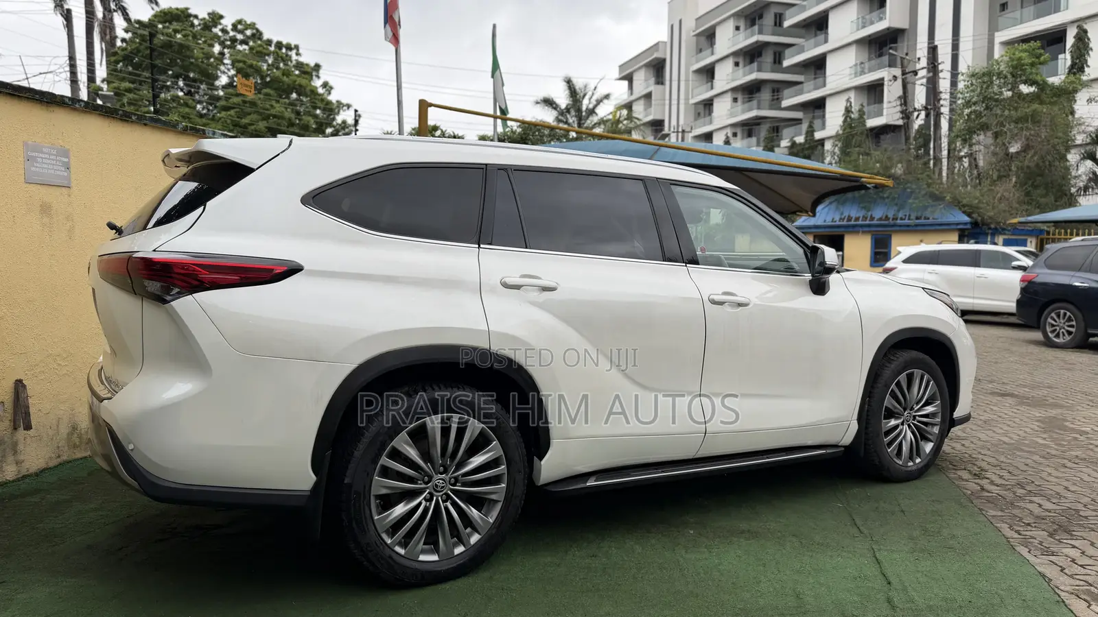 Toyota Highlander Platinum AWD 2020 White