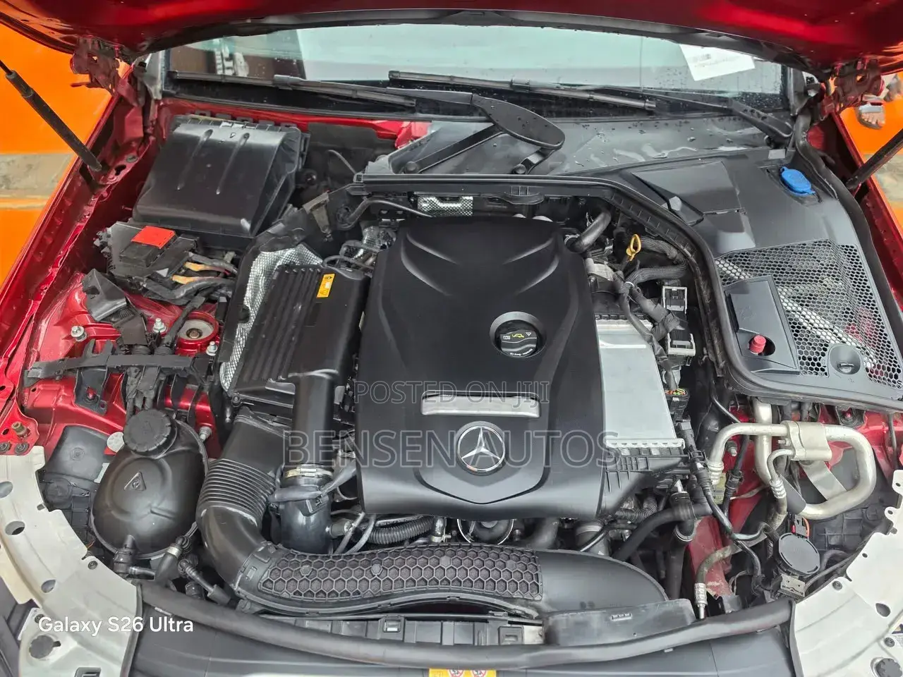 Mercedes-Benz C300 2016 Red
