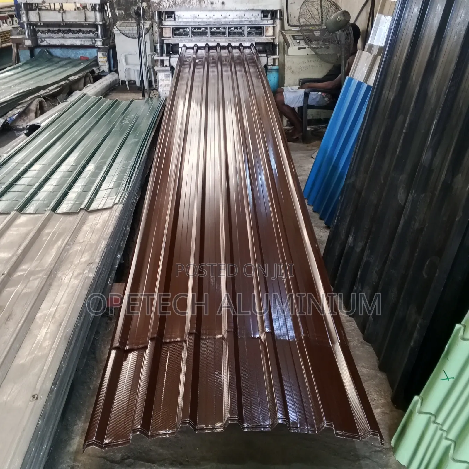 Not Brown Long Span Aluminum Roofing Company