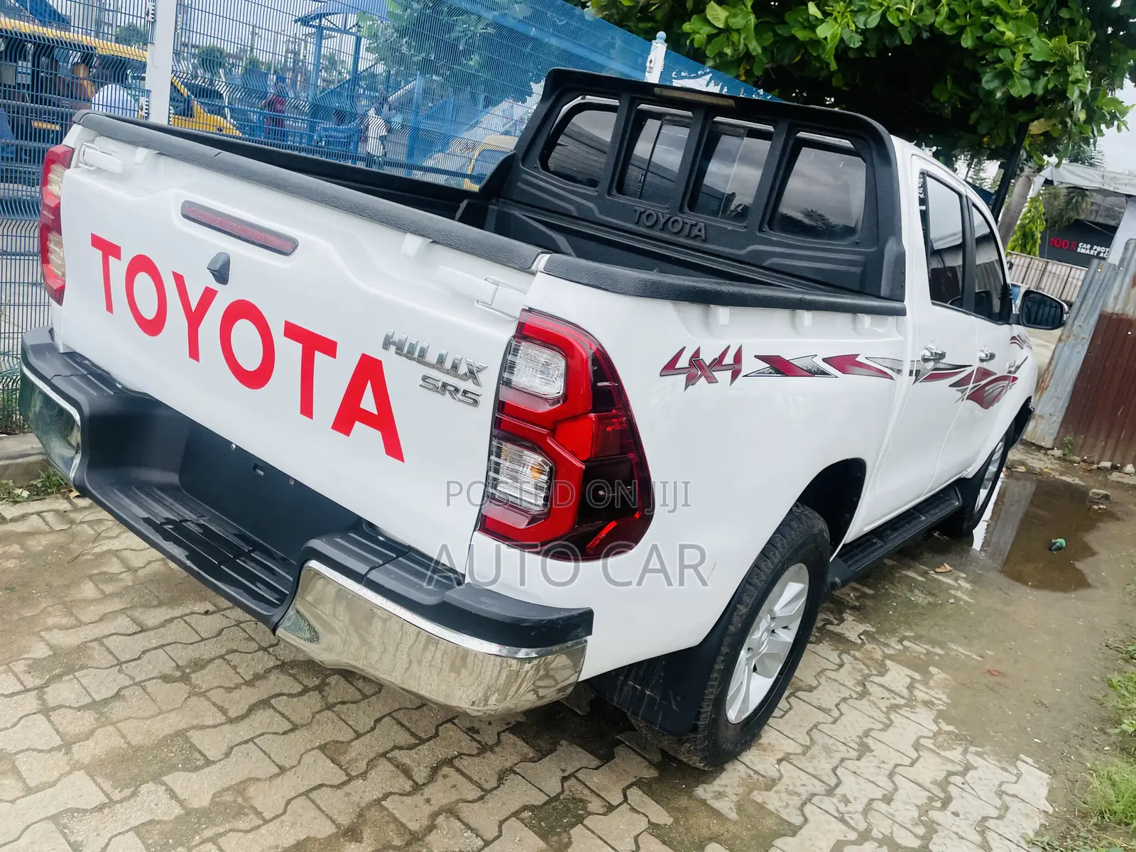 Toyota Hilux 2019 White