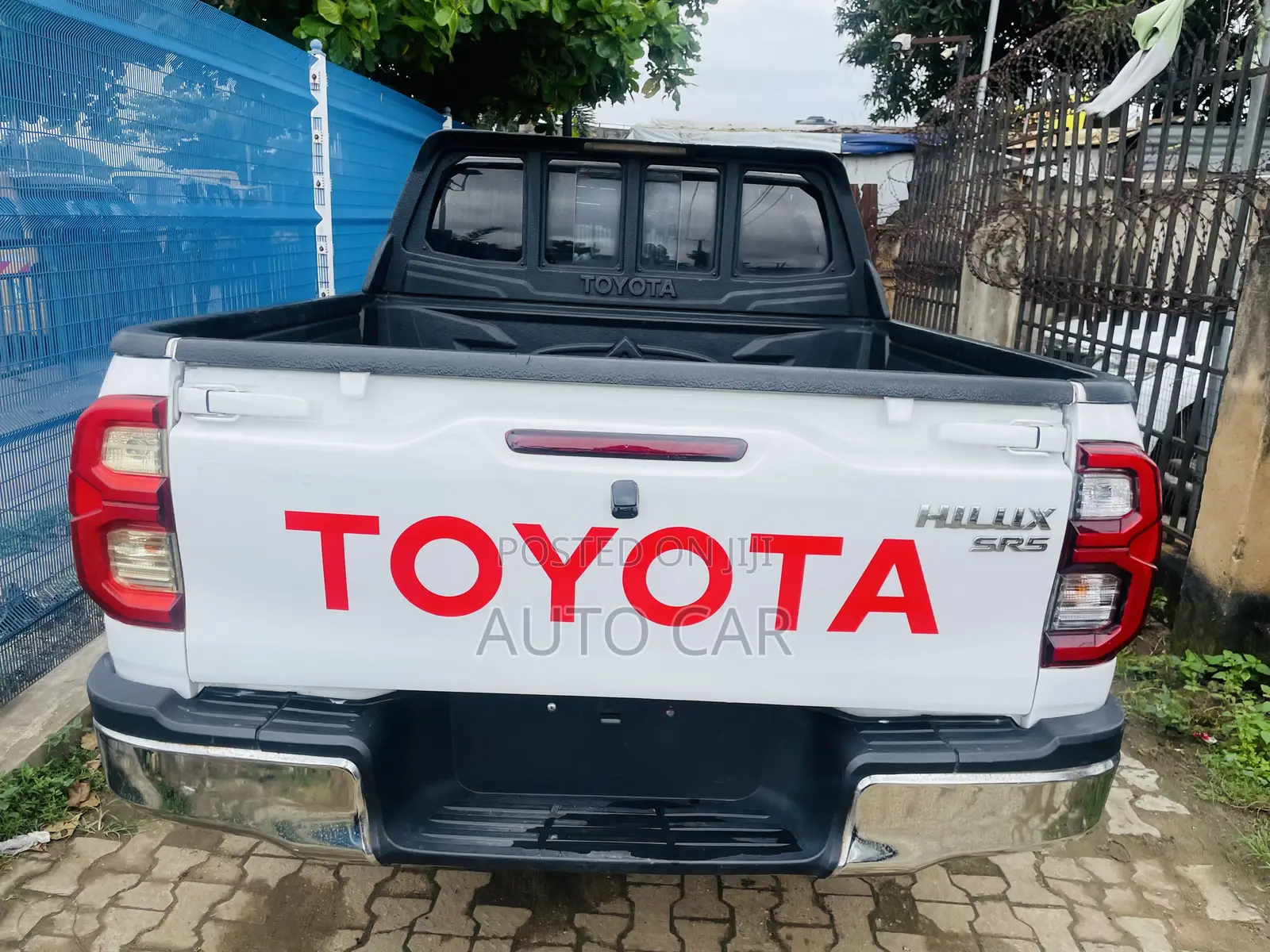 Toyota Hilux 2019 White