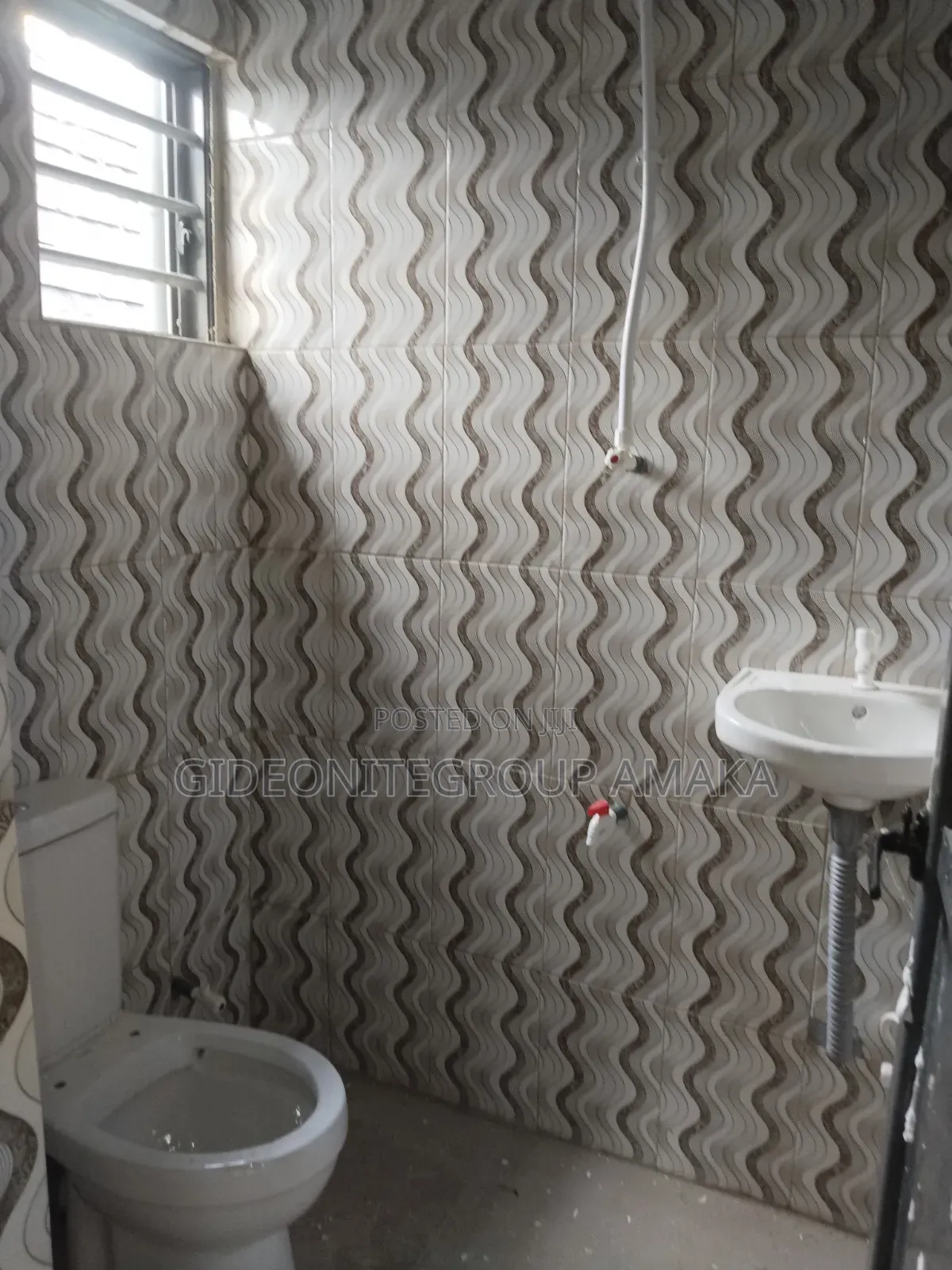 4bdrm Bungalow in Benin City for sale