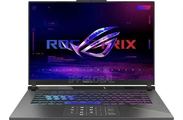 Laptop Asus ROG Strix SCAR 17 32GB AMD Ryzen 9 SSD 1T