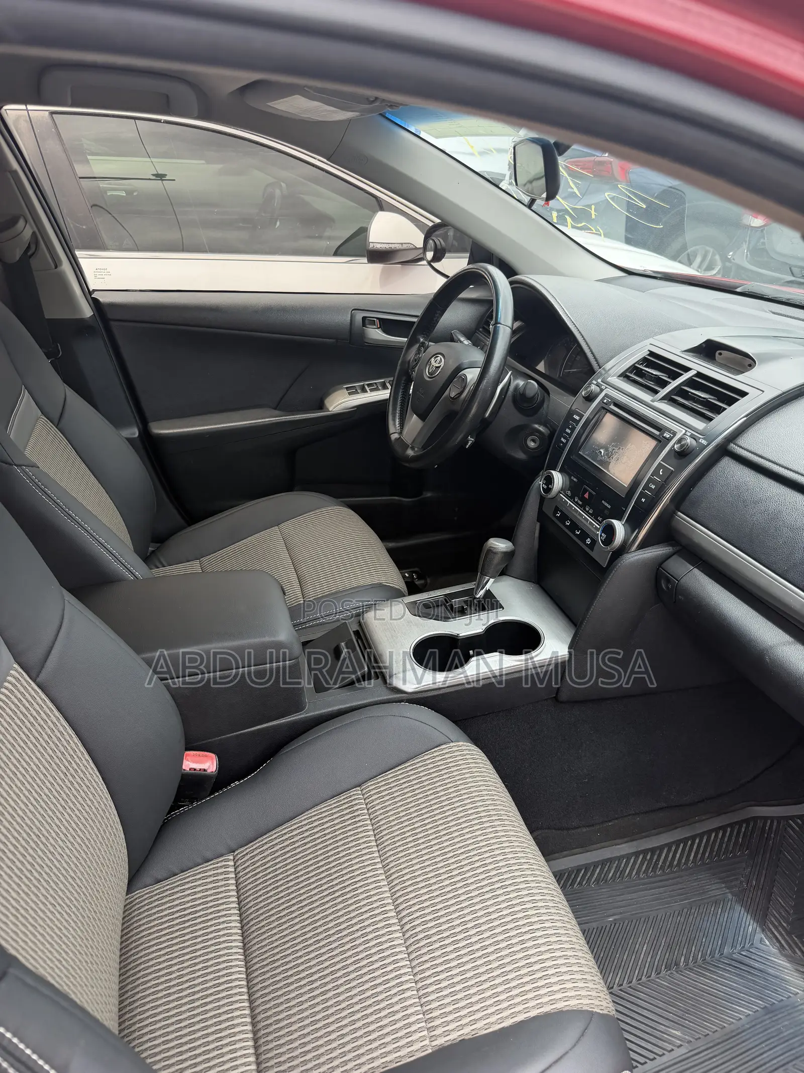 Toyota Camry SE 4dr Sedan (2.5L 4cyl 6A) 2012 Red