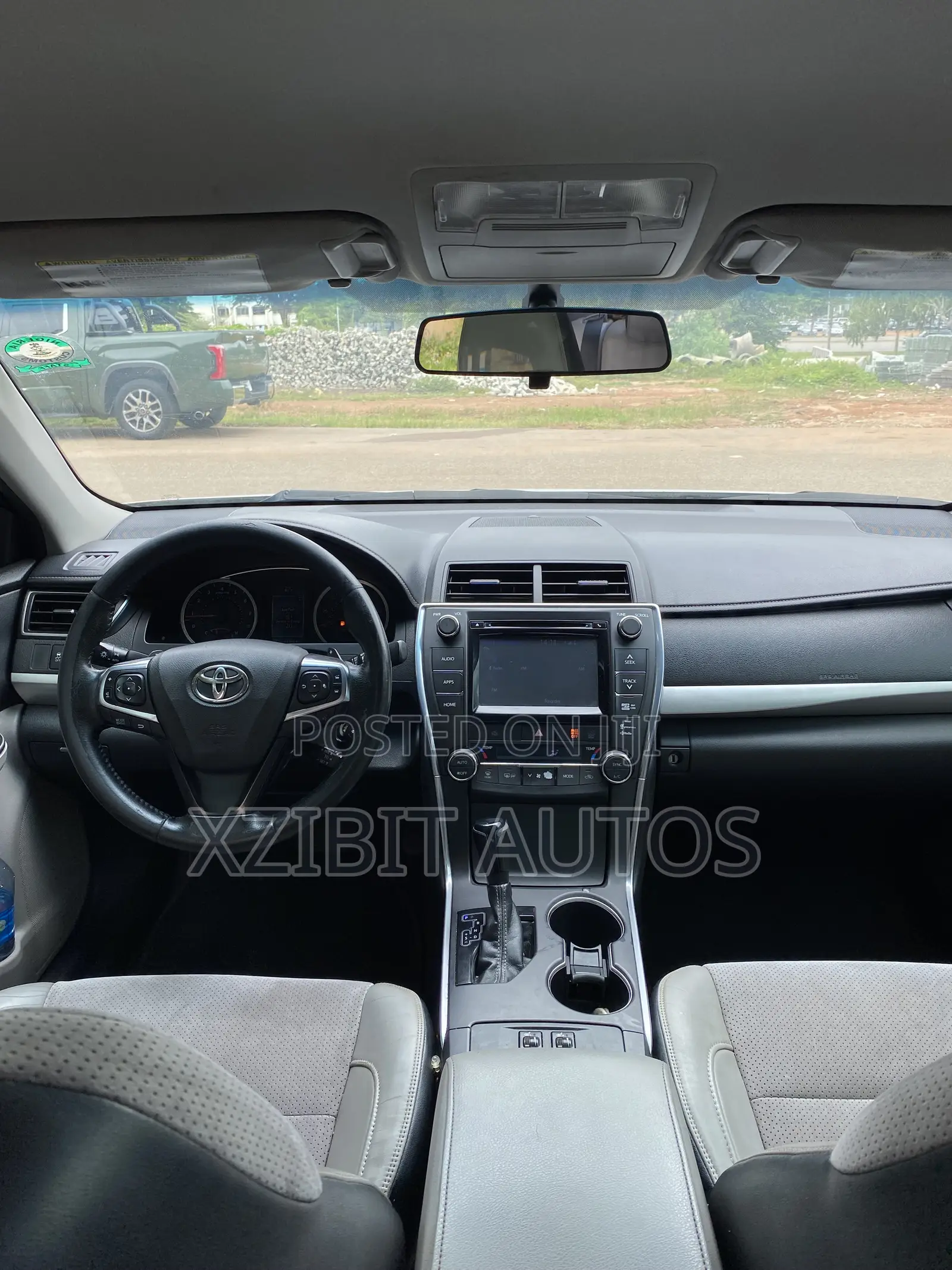 Toyota Camry XSE 4dr Sedan (2.5L 4cyl 6A) 2015 White