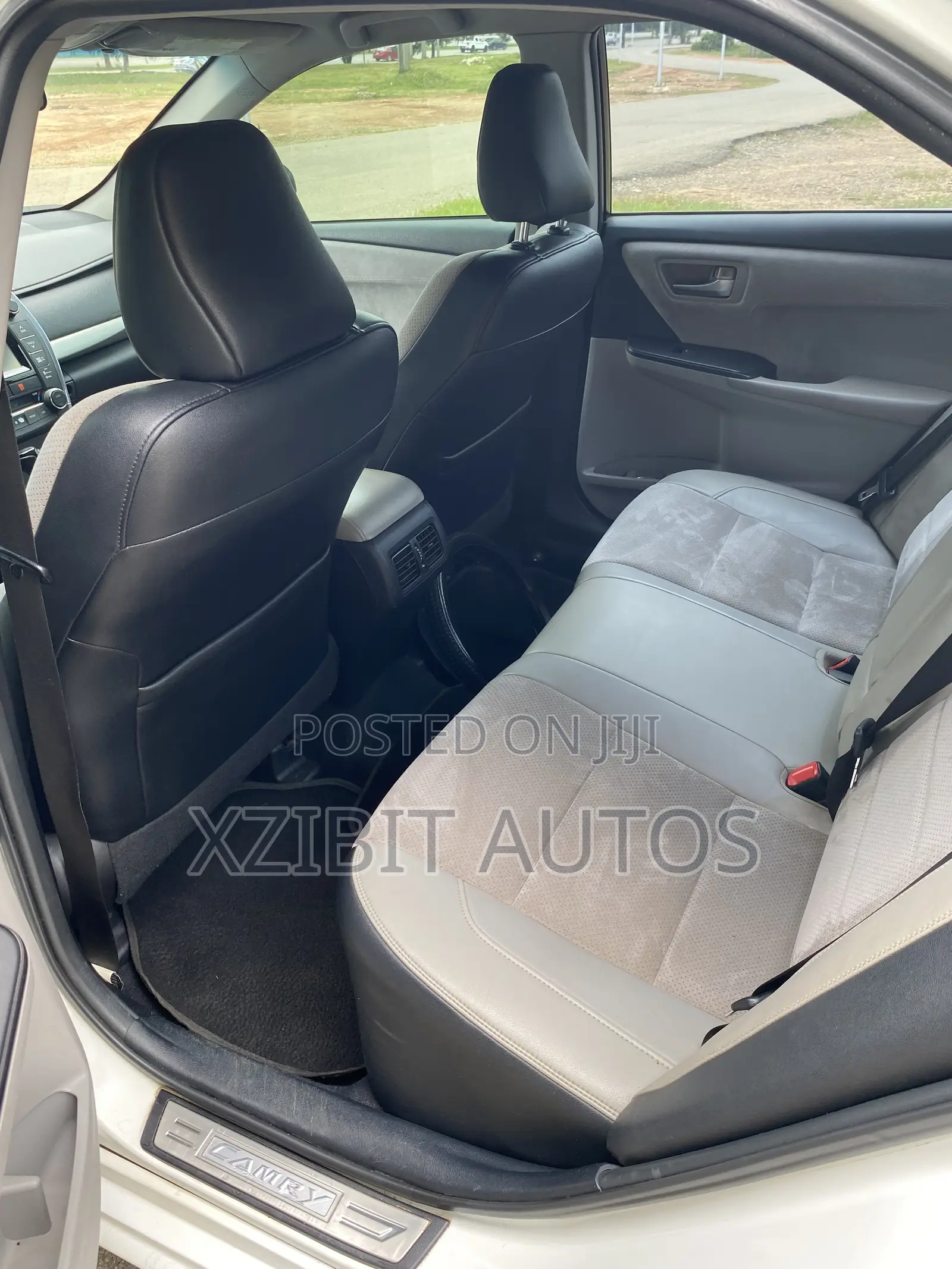 Toyota Camry XSE 4dr Sedan (2.5L 4cyl 6A) 2015 White