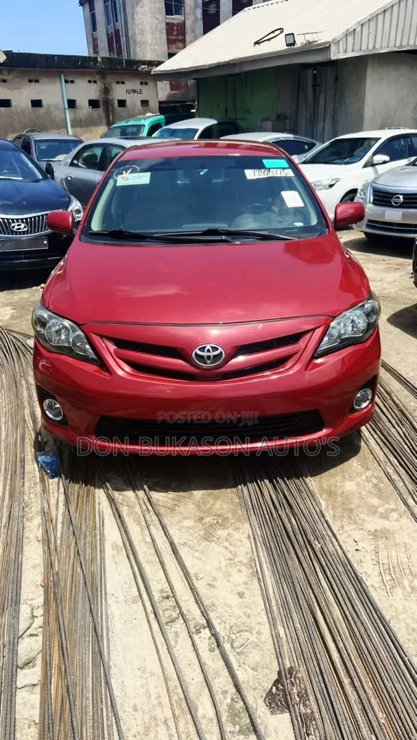 Toyota Corolla LE 4dr Sedan (1.8L 4cyl 4A) 2011 Red