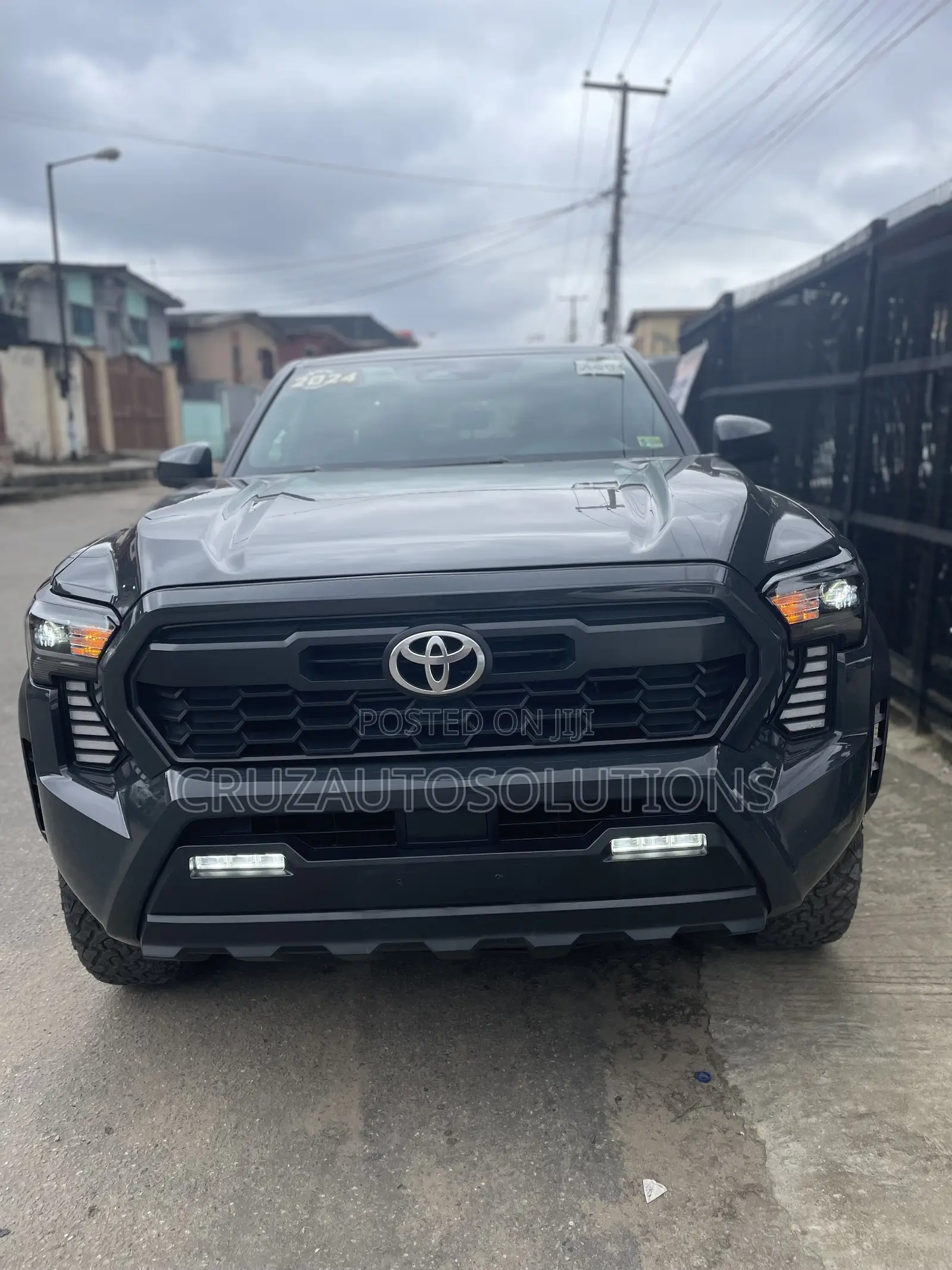 Toyota Tacoma 2024 Gray